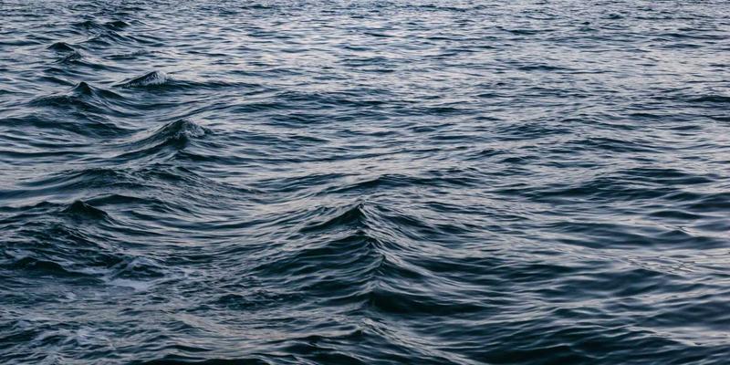 海水淡化预处理工艺优化：应对高浊度与藻类暴发的关键技术与可持续解决方案